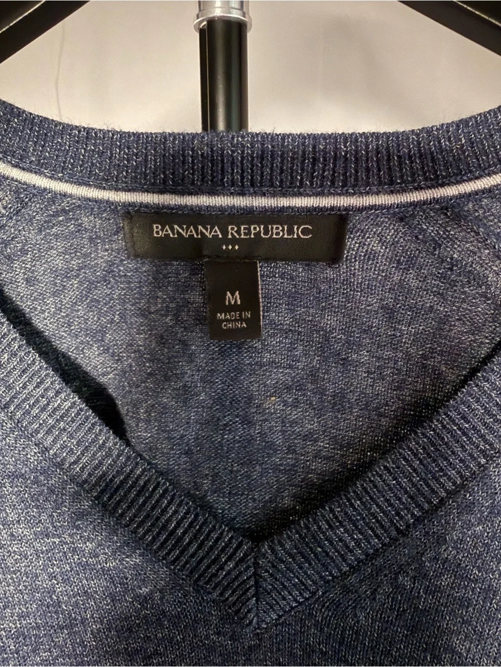 Banana Republic Men's V-Neck Sweater in Slate Blue